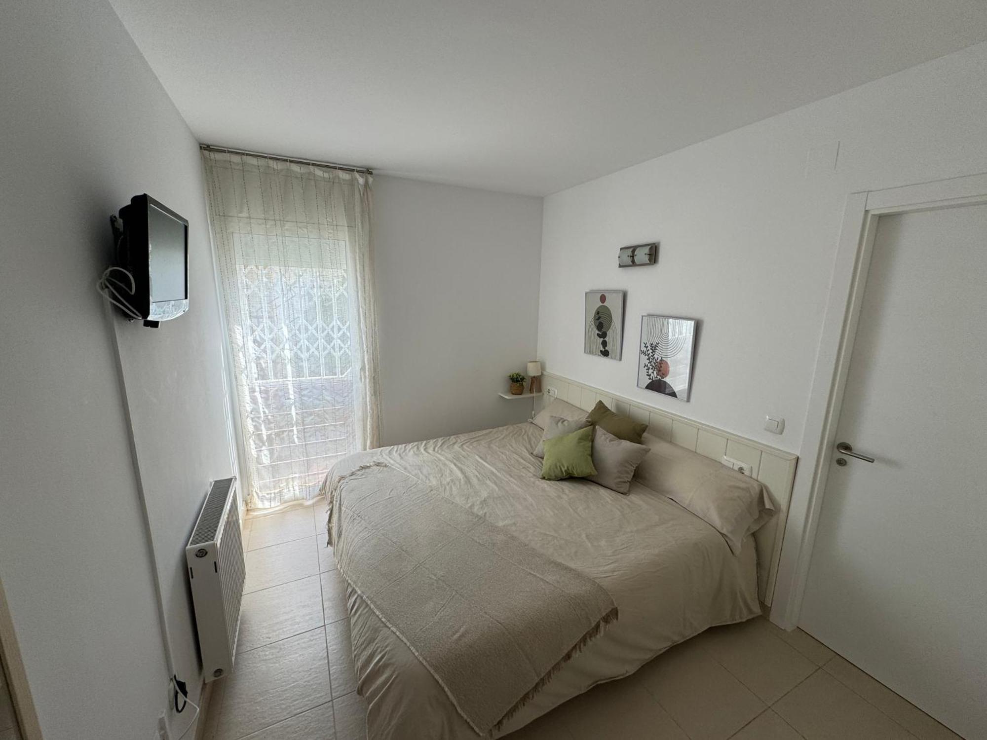 Preciosa Casa Con Piscina De Agua Salada Y Aire Acondicionado * Llanca